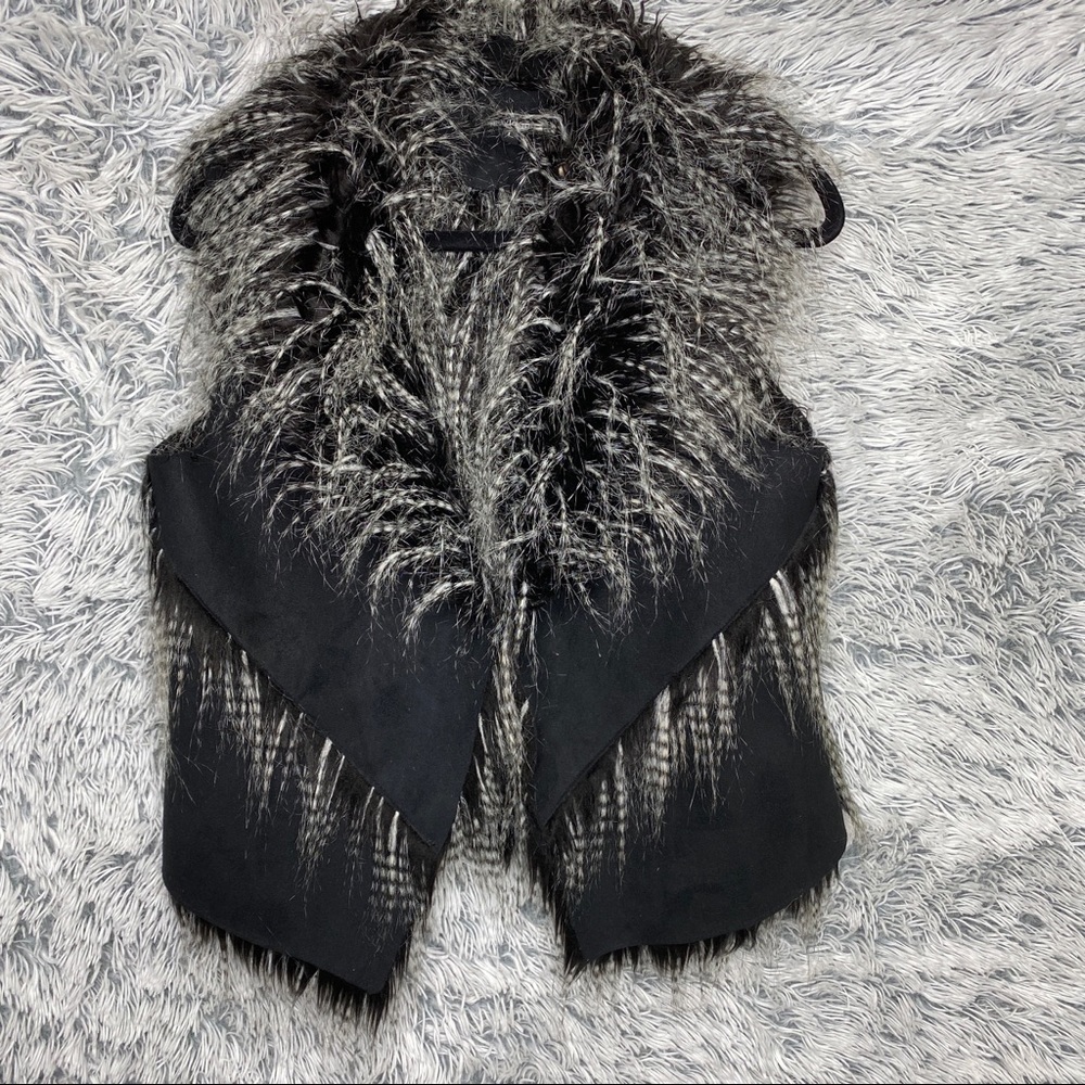 Maylogan Faux Fur Black Vest